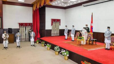 कामचलाउ सरकारले तीन उपप्रधानमन्त्री सहित मन्त्रीपरिषद् पुर्नगठन