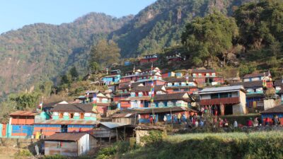 मर्स्याङदी गाउँपालिकाले होमस्टे र ‘रक क्लाइम्बिङ’ लाई बाँड्याे २५ लाख
