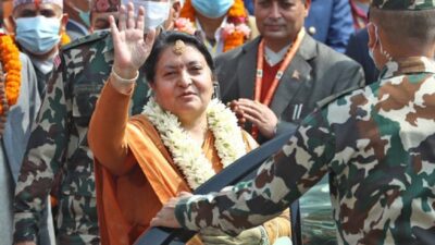 राष्ट्रपतिले गरीन् पशुपतिनाथ मन्दिरमा पूजा आराधना