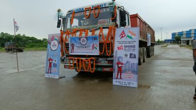 नेपाली छड पहिलाेपटक भारत निर्यात, श्री स्टिलले पठायाे ३५ टन…