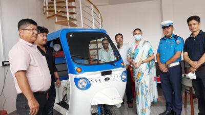 बिराटनगर र इटहरीमा गुड्ने भयो महिन्द्राको इलेक्ट्रिक थ्री-ह्विलर अटो “ट्रियो”