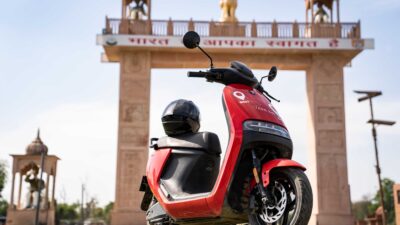 सेगवे ई १००इलेक्ट्रिक स्कुटरमा पूर्व देखि पश्चिम सम्मको यात्रा सम्पन्न
