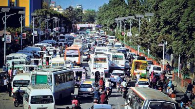 सार्वजनिक यातायातको भाडा घट्यो ,कुन रुटमा कति घट्यो ?
