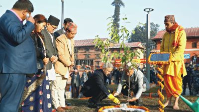 विदेशमन्त्री जयशंकरले गरे पशुपतिमा पूजा र वृक्षरोपण