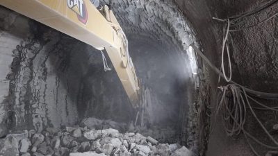 सिद्धबाबा सुरुङ निर्माण गर्न १३ जेठदेखि विस्फोट गराइँदै