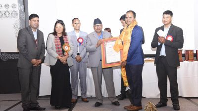 काठमाडौँ महानगरलाई वेष्ट एजुकेसन अवार्ड अन्तर्गत सर्वोत्कृष्ट पालिका अवार्ड